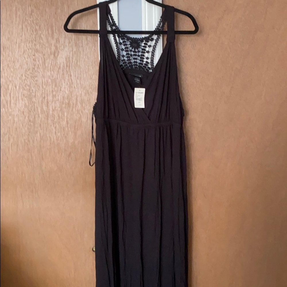 Classic black maxi